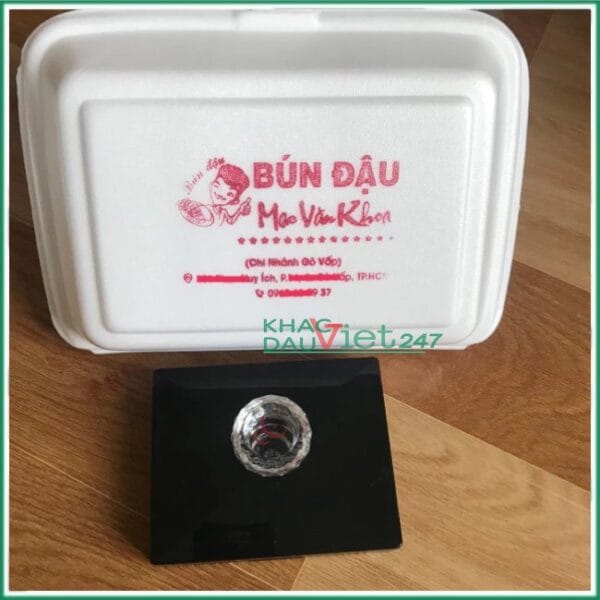 Con dấu đóng hộp xốp, hộp cơm