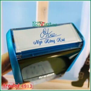 khắc dấu chữ ký và tên